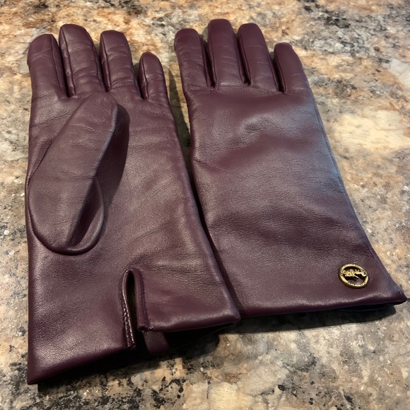 Leather Coach Gloves - Picture 1 of 4